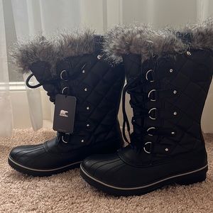 SOREL BRAND NEW SNOW BOOTS WITH TAGS/BOX